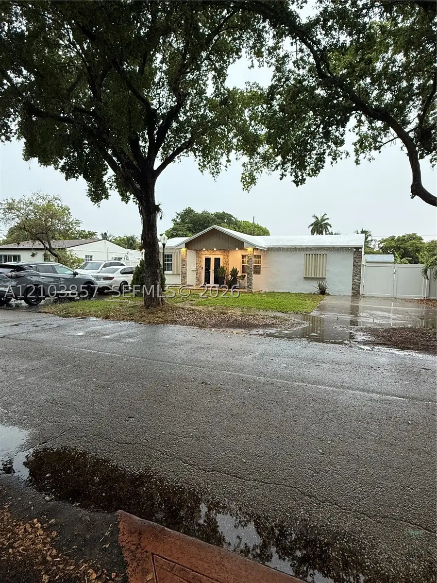 1031 NE 142nd St, North Miami, FL 33161 - #2