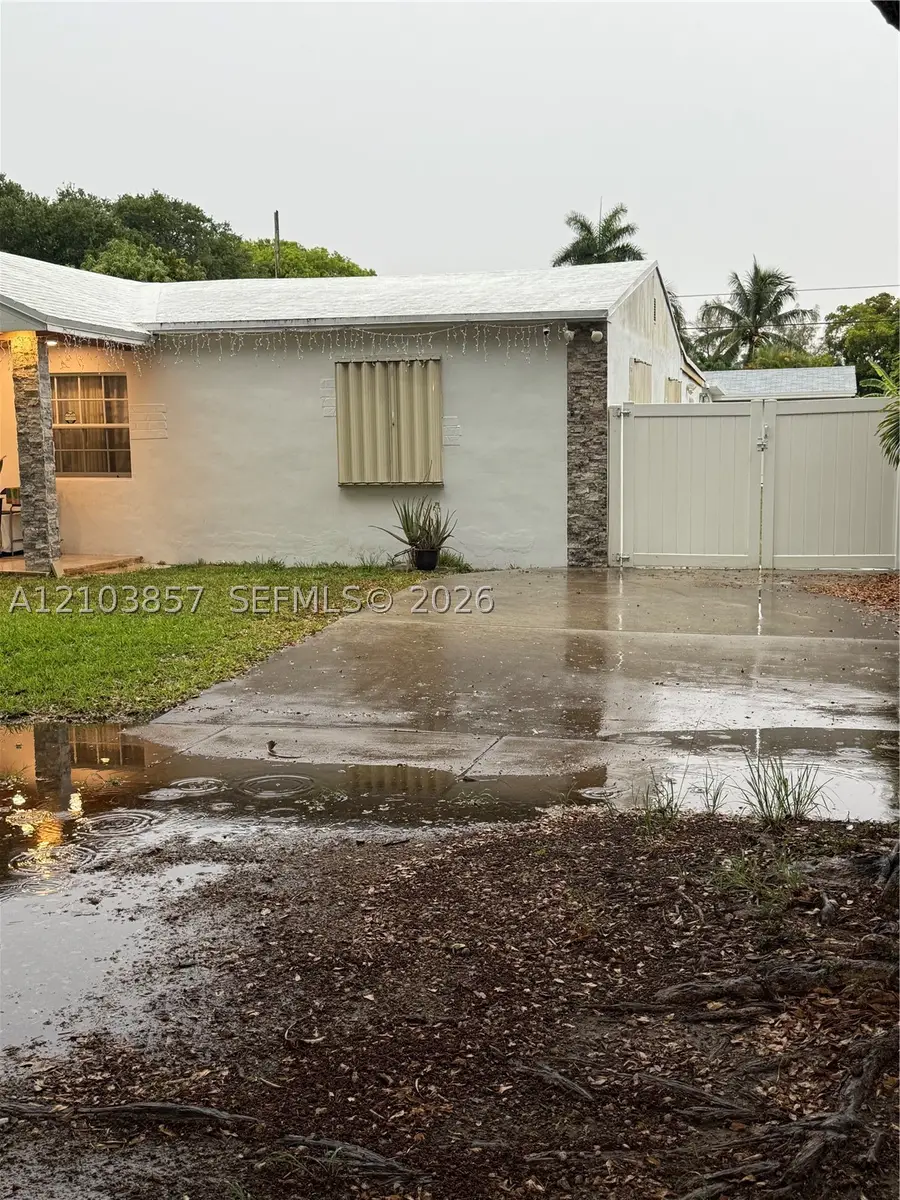 1031 NE 142nd St, North Miami, FL 33161 - #3