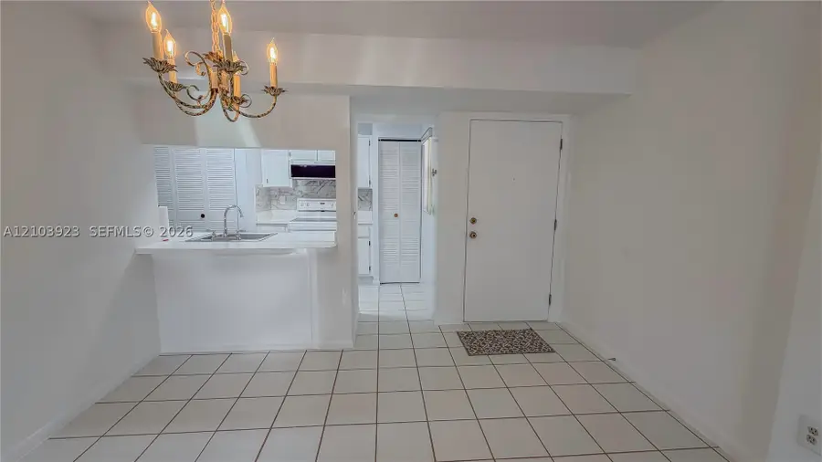 905 NE 209th St #104-30, Miami, FL 33179 - #3