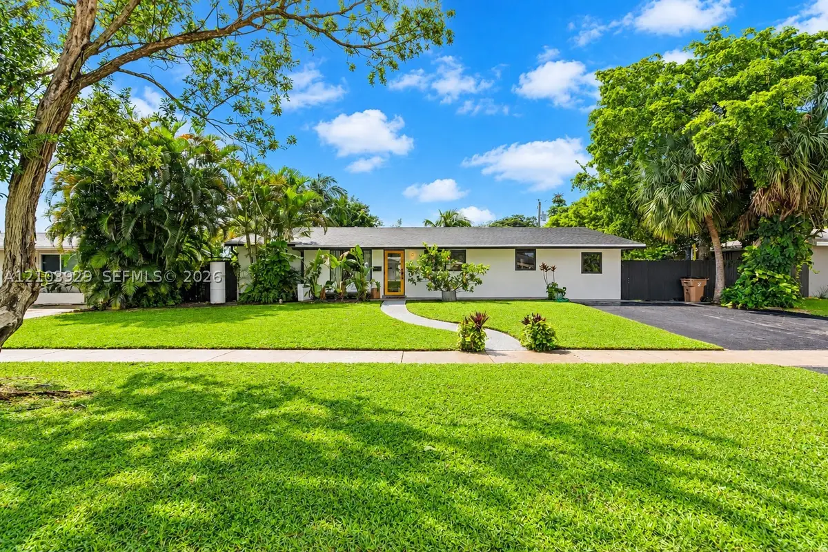590 NW 38th Pl, Deerfield Beach, FL 33064 - #1