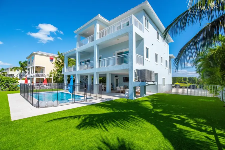 233 Sombrero Beach Rd, Marathon, FL 33050 - #3