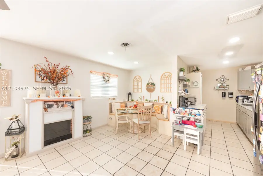 851 Caroline Cir, West Palm Beach, FL 33413 - #3