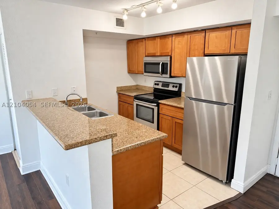 219 NW 12th Ave #705, Miami, FL 33128 - #2