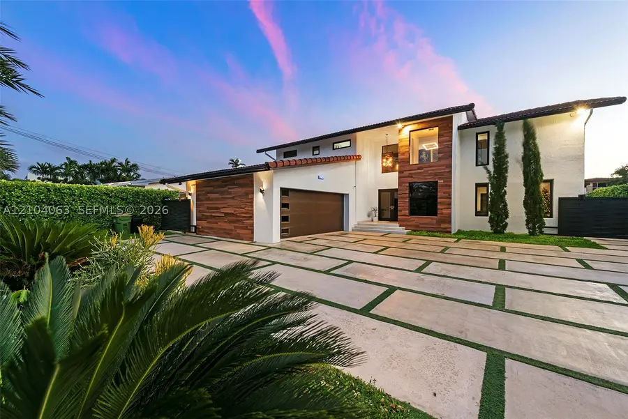 1942 NE 119th Rd, North Miami, FL 33181 - #2