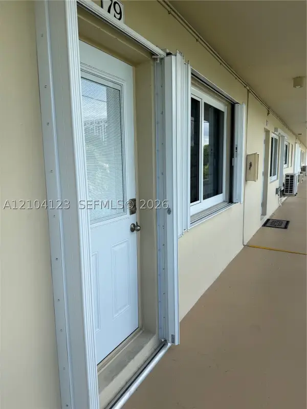 223 S Federal Hwy #79, Dania Beach, FL 33004
