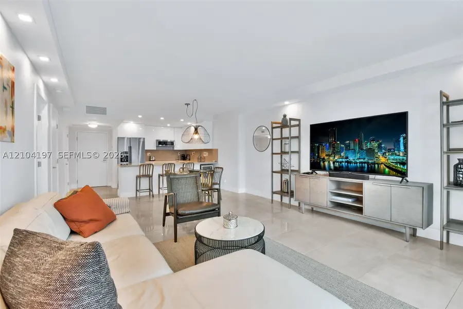 2301 Collins Ave #303, Miami Beach, FL 33139 - #2