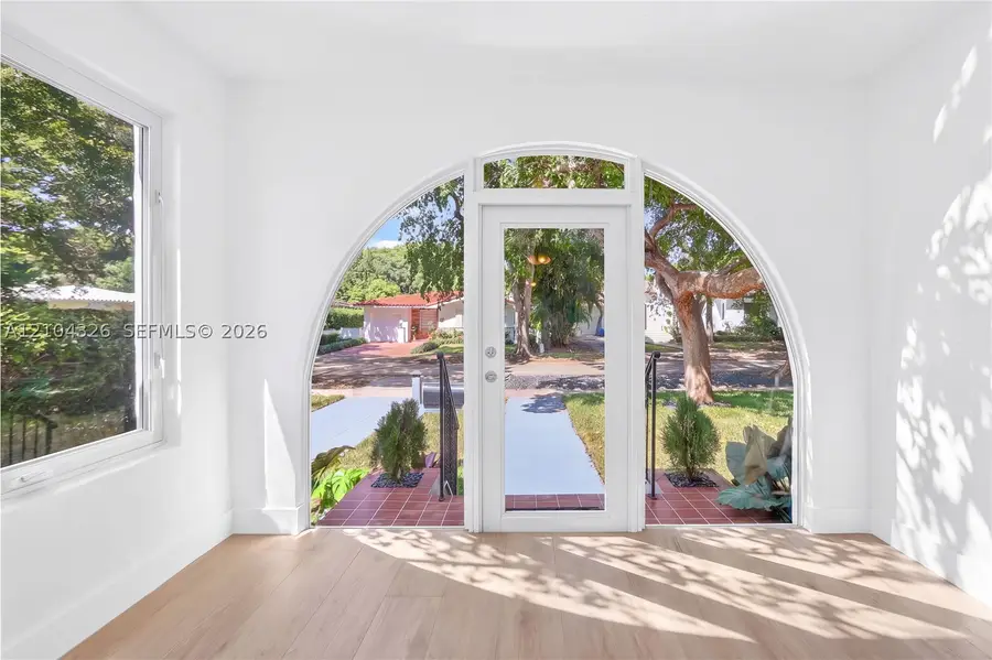 230 Aledo Ave., Coral Gables, FL 33134 - #3