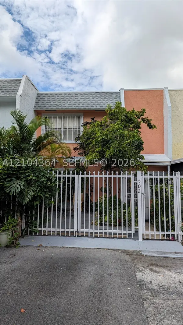 502 NW 11th St, Miami, FL 33136