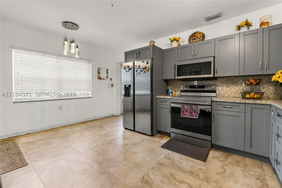 550 NW 107th St, Miami, FL 33168 - #3