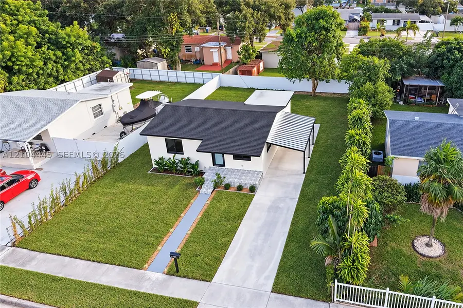 6420 Franklin St, Hollywood, FL 33024 - #2