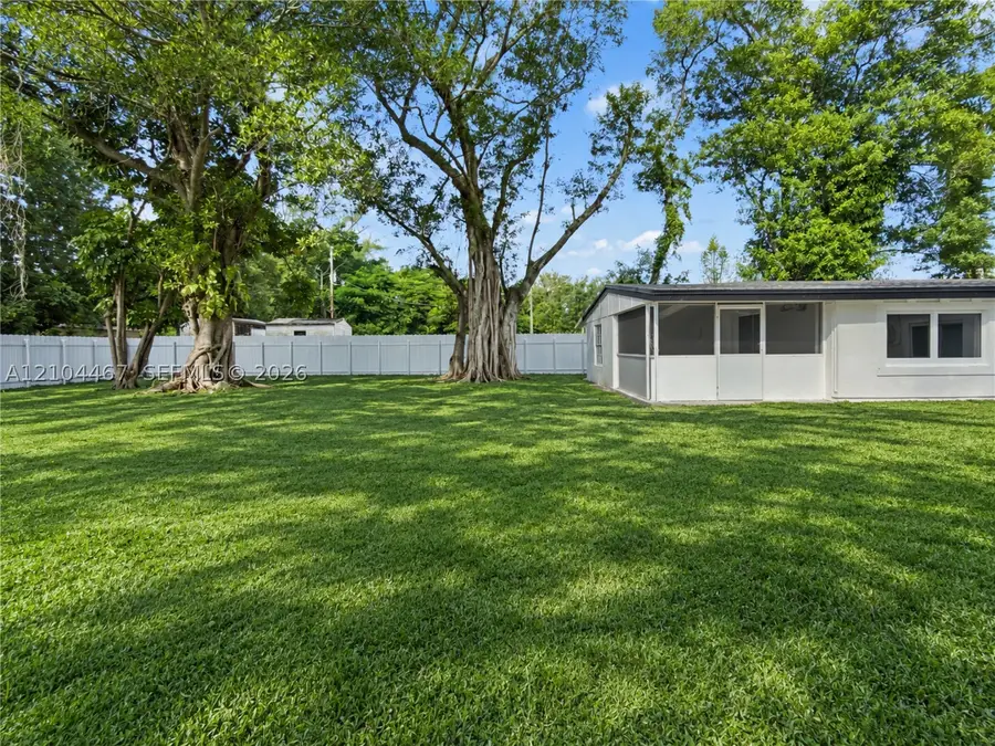 6208 SW 26th St, Miramar, FL 33023 - #3