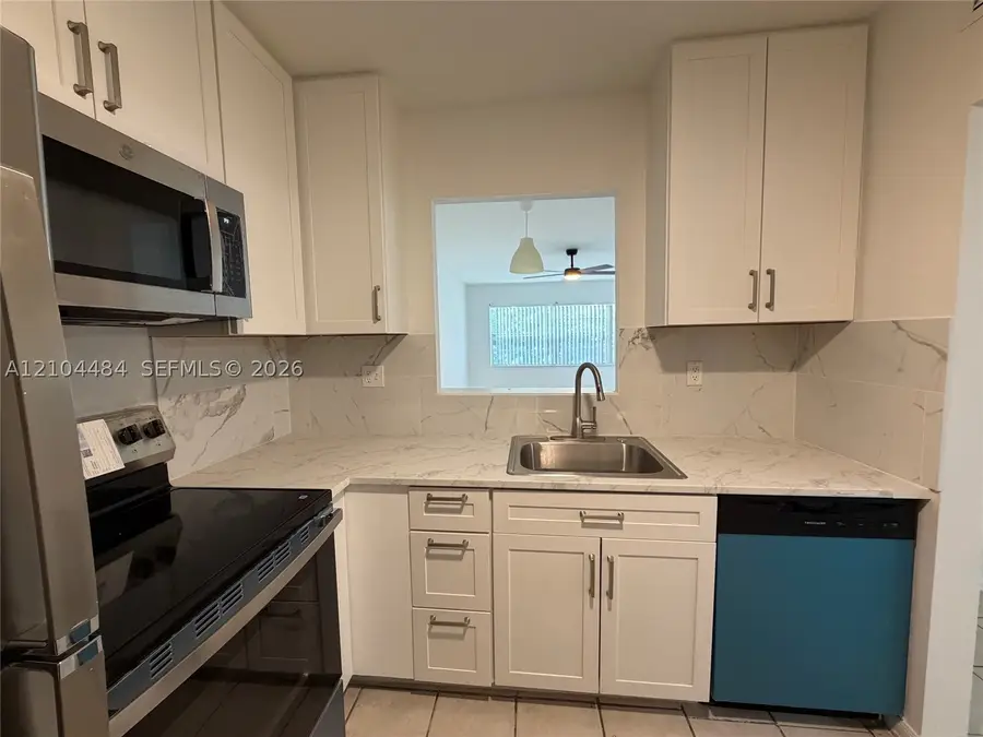 5001 W Oakland Park Blvd #305, Lauderdale Lakes, FL 33313 - #3