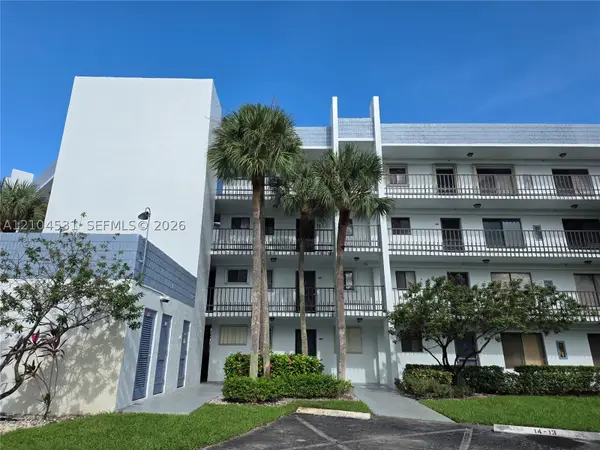 4820 W Lucerne Lakes Blvd W #305, Lake Worth, FL 33467