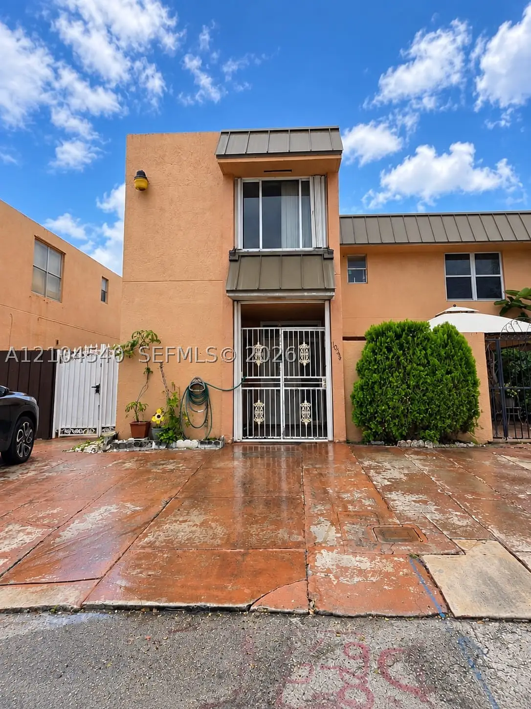 1064 W 42nd St #9, Hialeah, FL 33012 - #1