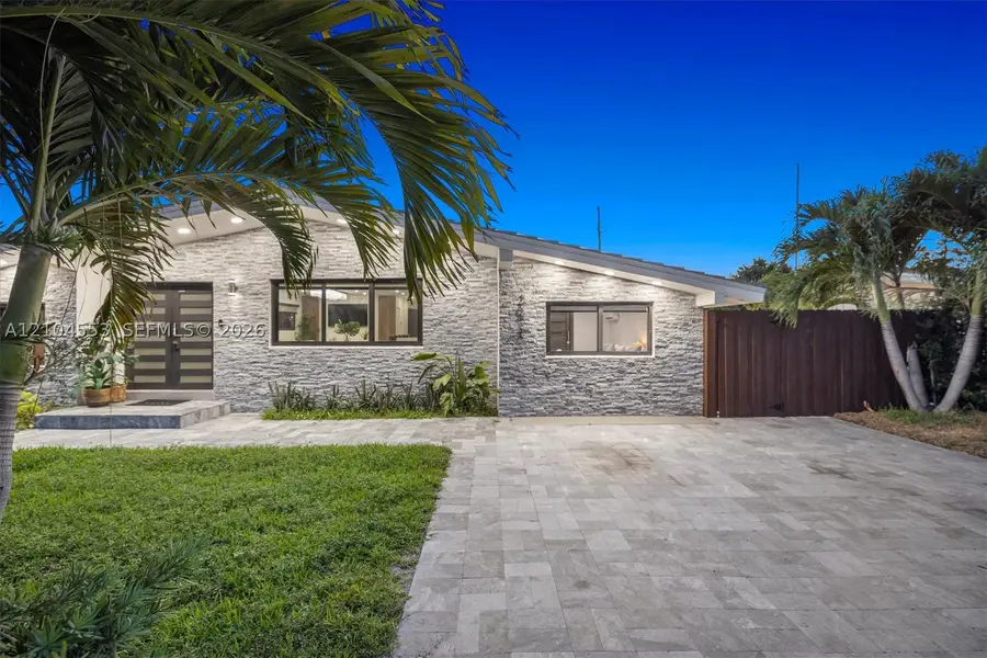 20930 NE 26th Ave, Miami, FL 33180 - #2