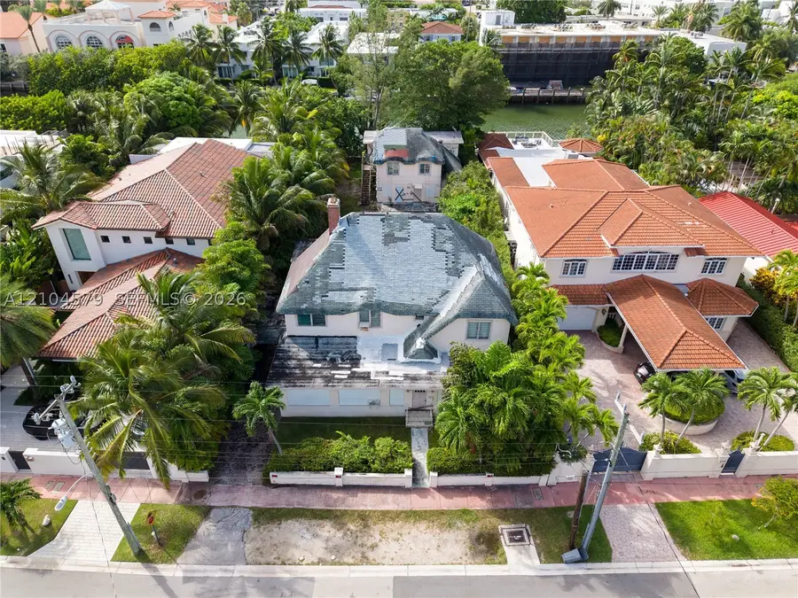 3746 Chase Ave, Miami Beach, FL 33140 - #2