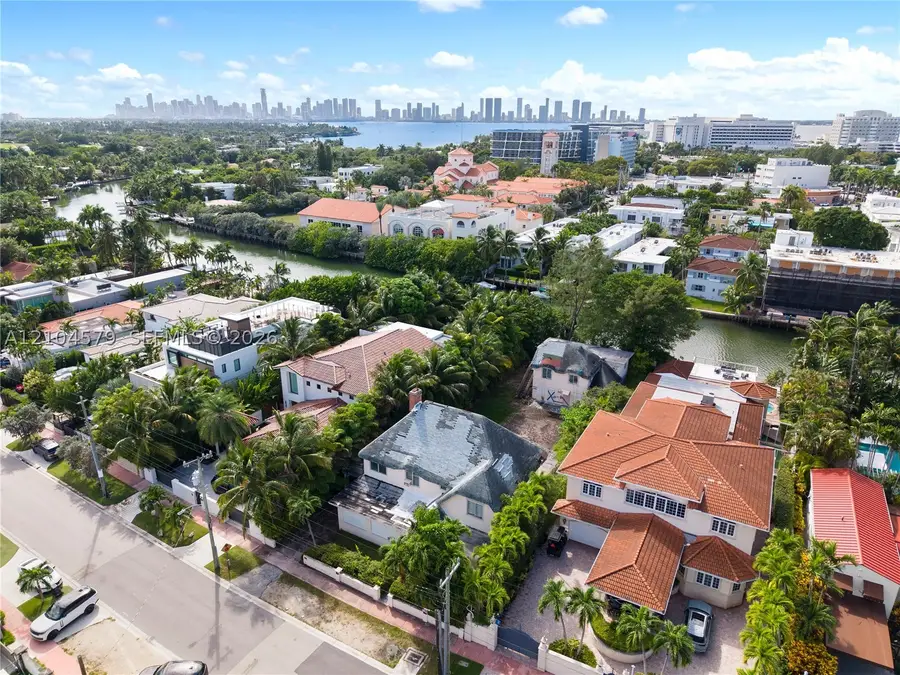 3746 Chase Ave, Miami Beach, FL 33140 - #3