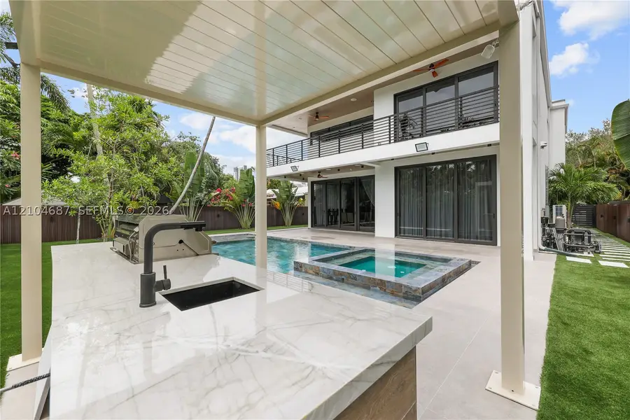 436 NE 10th Ave, Fort Lauderdale, FL 33301 - #2