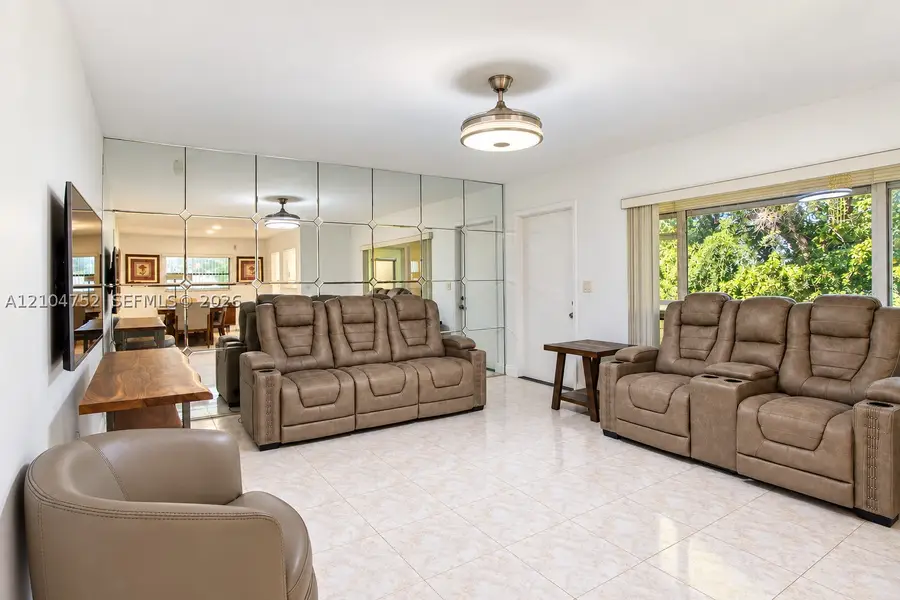 412 S Luna Ct #9, Hollywood, FL 33021 - #2