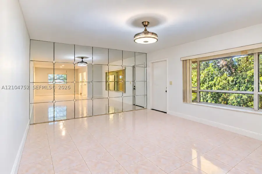 412 S Luna Ct #9, Hollywood, FL 33021 - #3