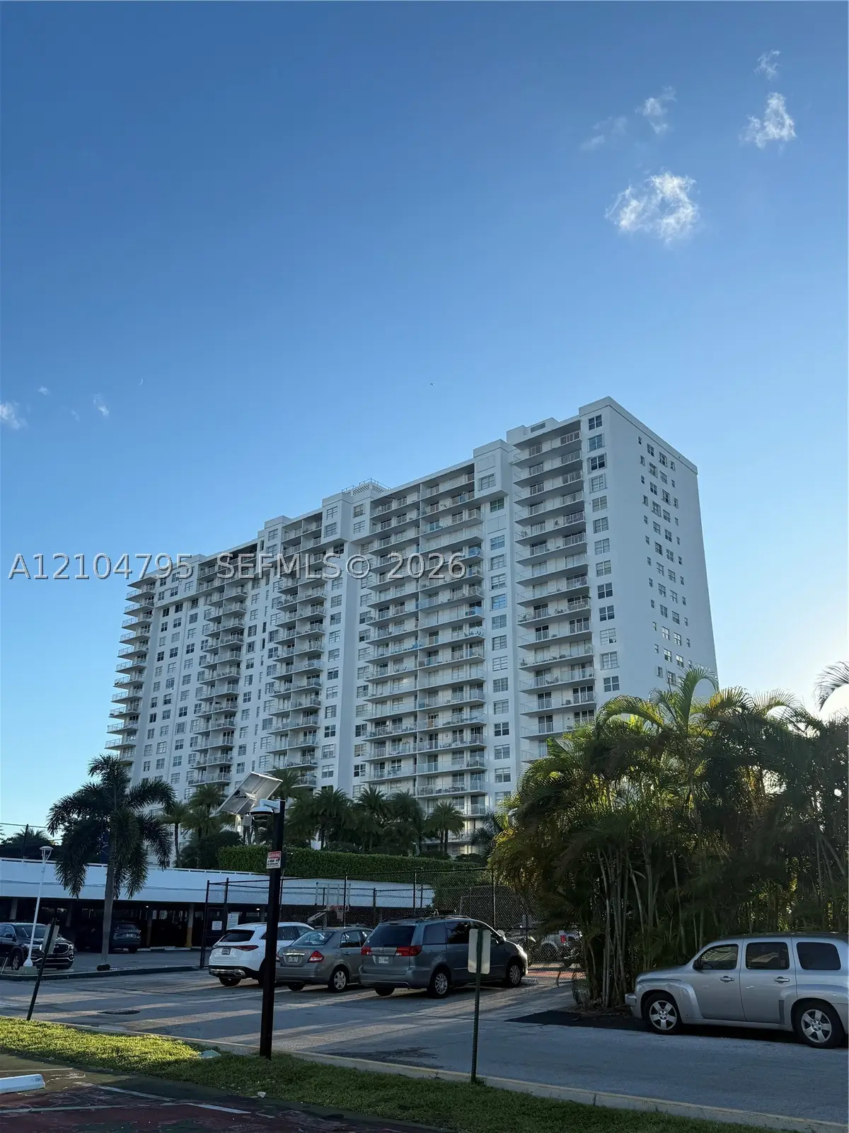 2801 NE 183rd St #308W, Aventura, FL 33160 - #1
