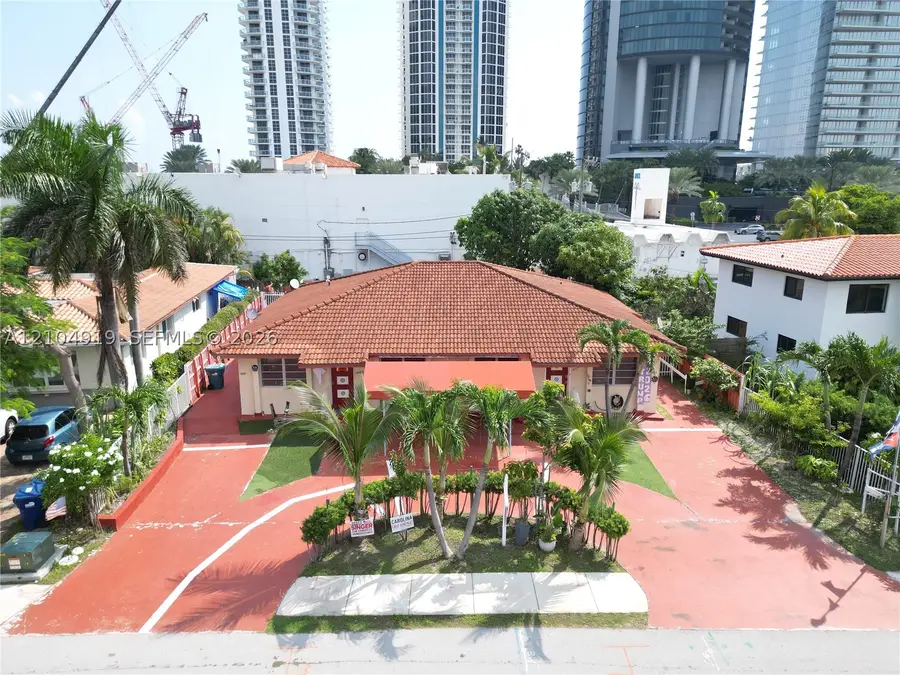 18605 Atlantic Blvd, Sunny Isles Beach, FL 33160 - #2