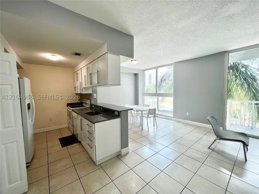 275 NE 18th St #305, Miami, FL 33132 - #3