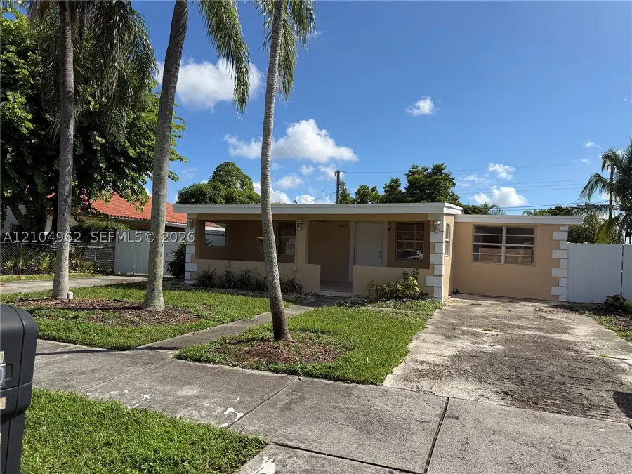 9960 SW 42nd St, Miami, FL 33165 - #2