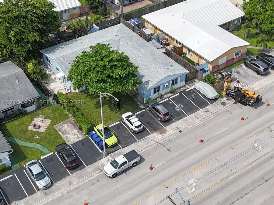 5861 NE 18th Ave, Fort Lauderdale, FL 33334 - #3