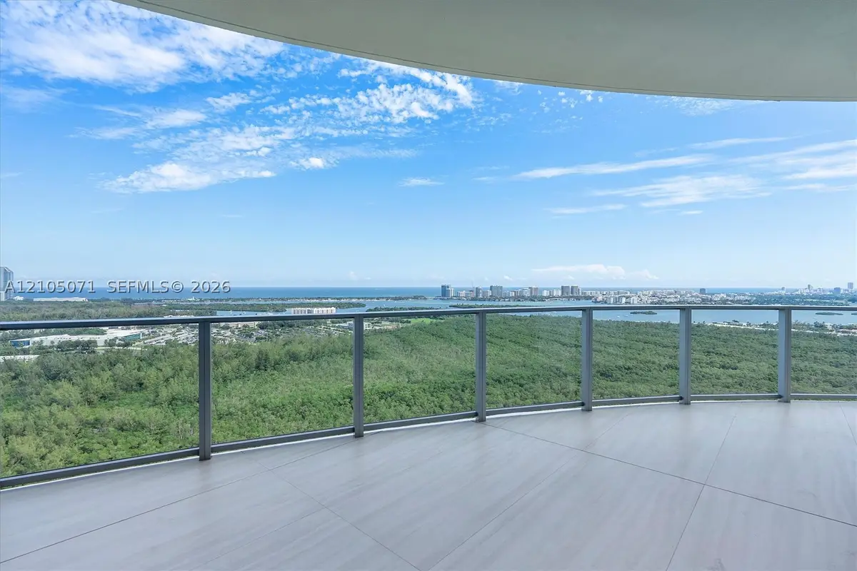 2411 Laguna Circle #3001, Miami, FL 33180 - #1