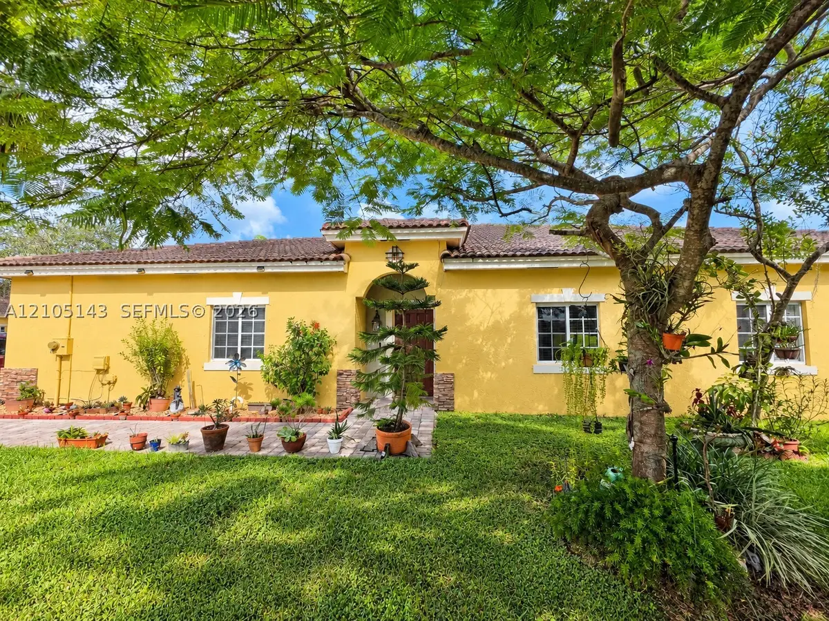3344 NE 11th Dr, Homestead, FL 33033 - #1