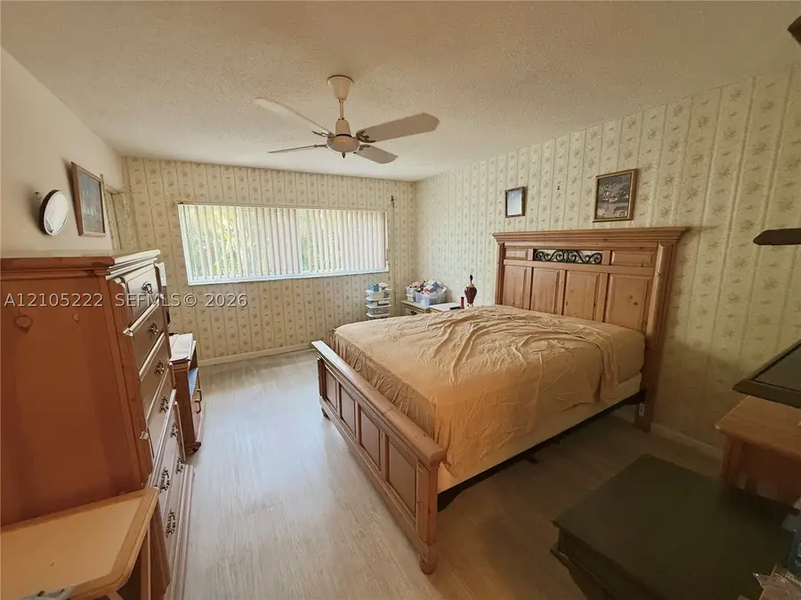 500 NE 14th Ave #208, Hallandale Beach, FL 33009 - #2