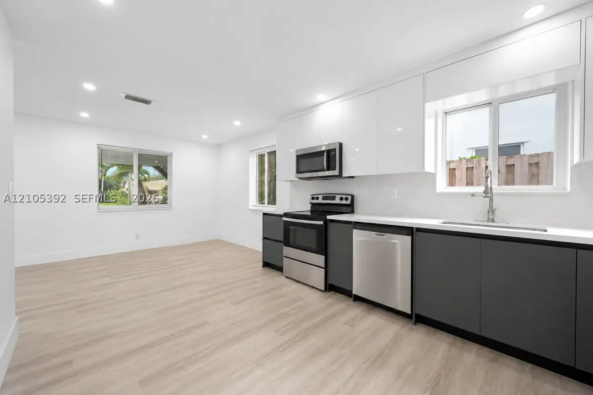 3197 Cleveland St, Hollywood, FL 33021 - #1