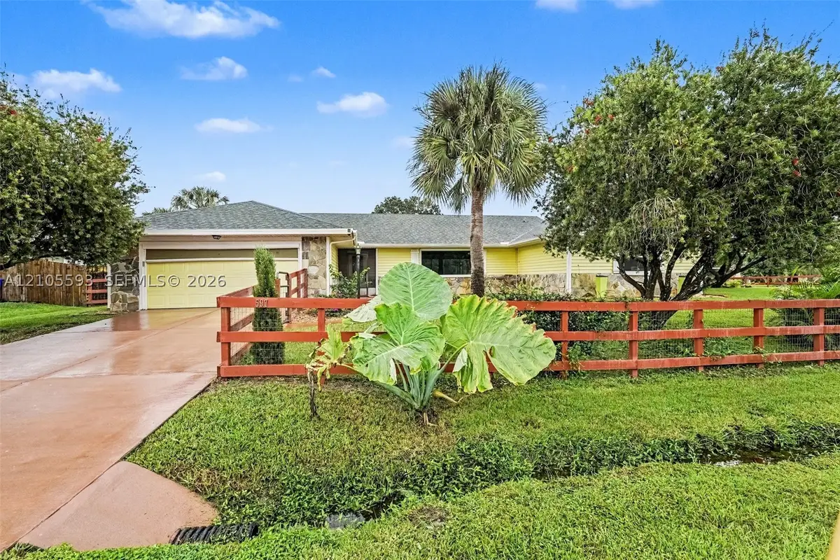 597 Grace St, Sebastian, FL 32958 - #1