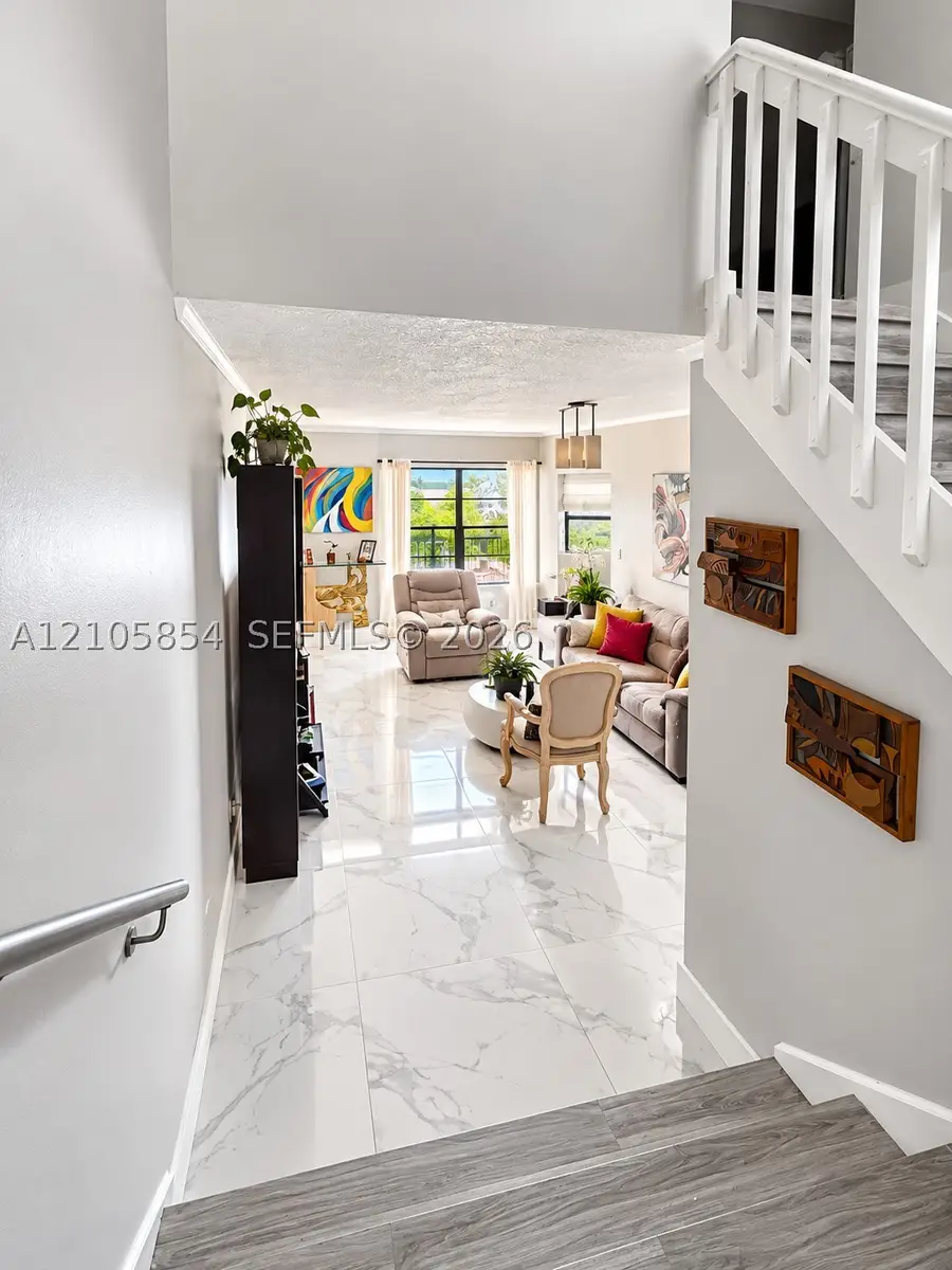 454 NW 97th Pl, Miami, FL 33172 - #3
