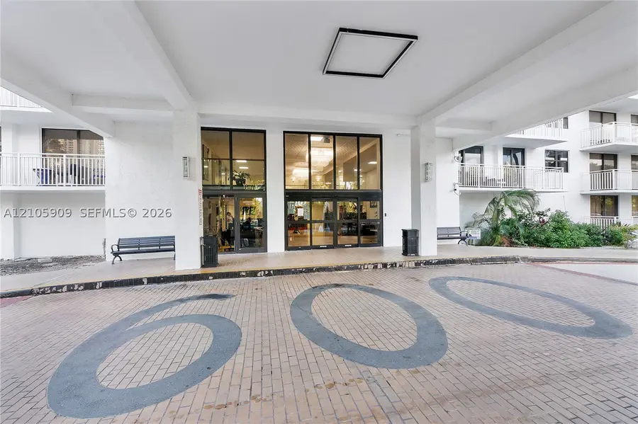 210 174th St #1610, Sunny Isles Beach, FL 33160 - #3