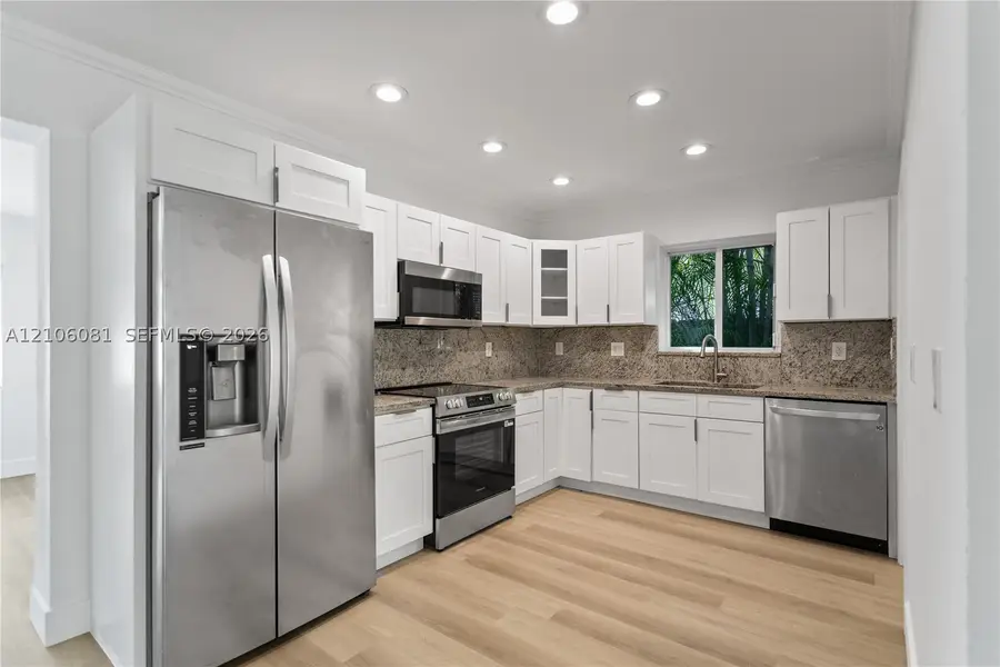 28 SE 7th St, Dania Beach, FL 33004 - #2