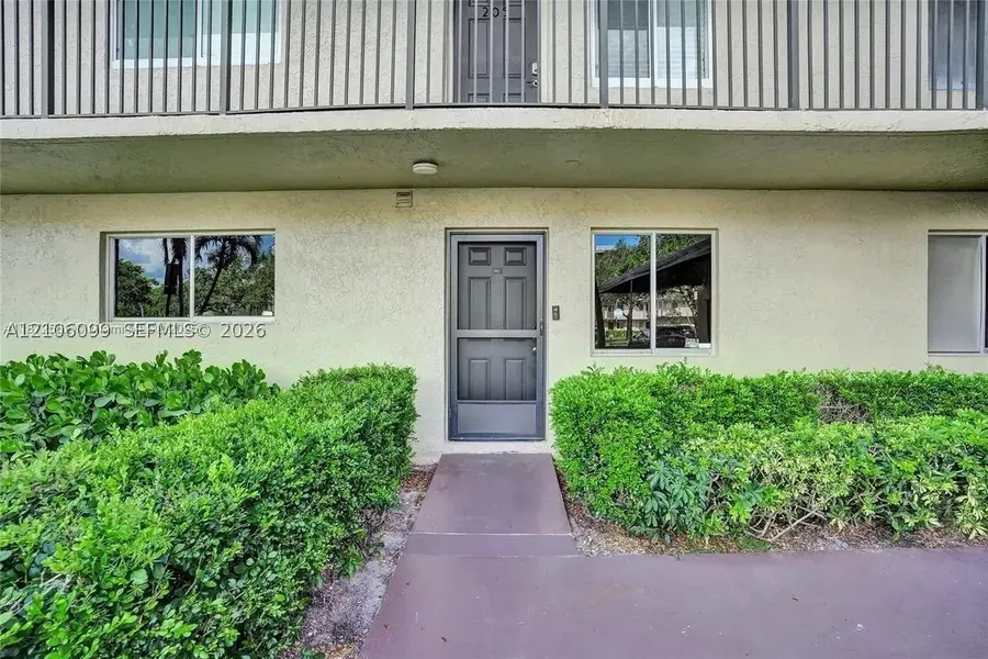 7840 NW 50th St #105, Lauderhill, FL 33351 - #3