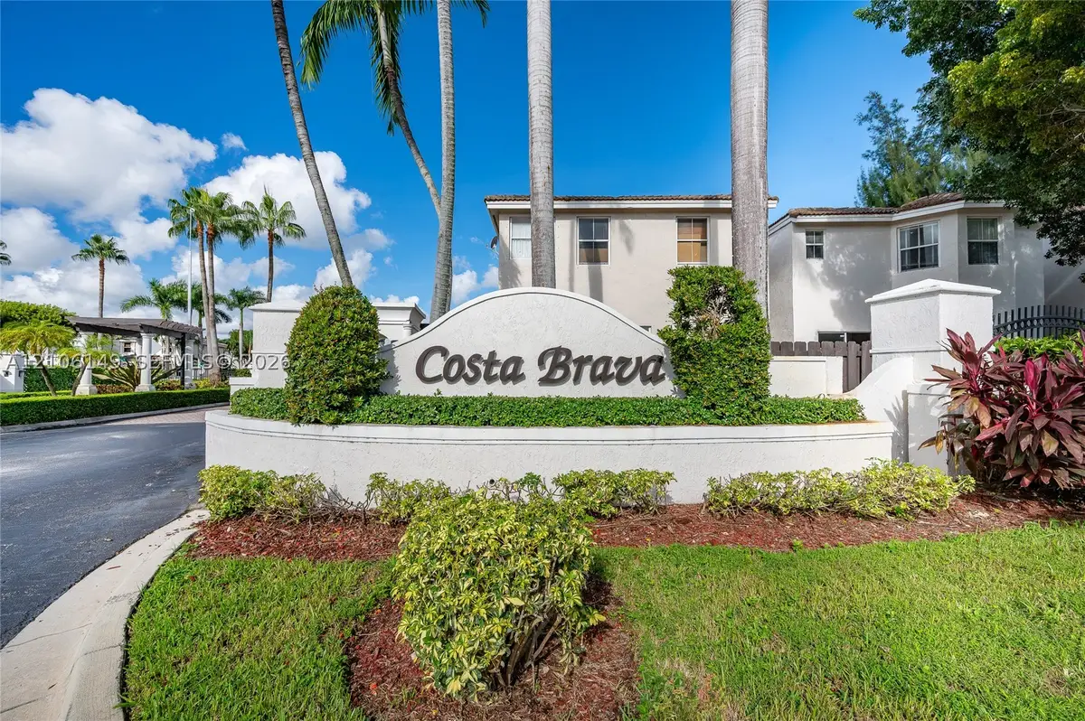 4865 NW 108th Path, Doral, FL 33178 - #1