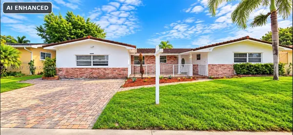 2827 Arthur St, Hollywood, FL 33020