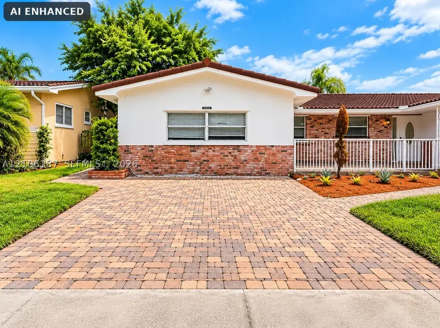 2827 Arthur St, Hollywood, FL 33020 - #3