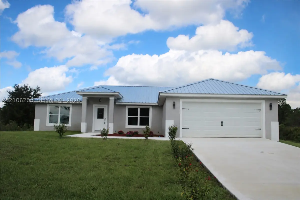 339 Ellison Ave, Lake Placid, FL 33852 - #1