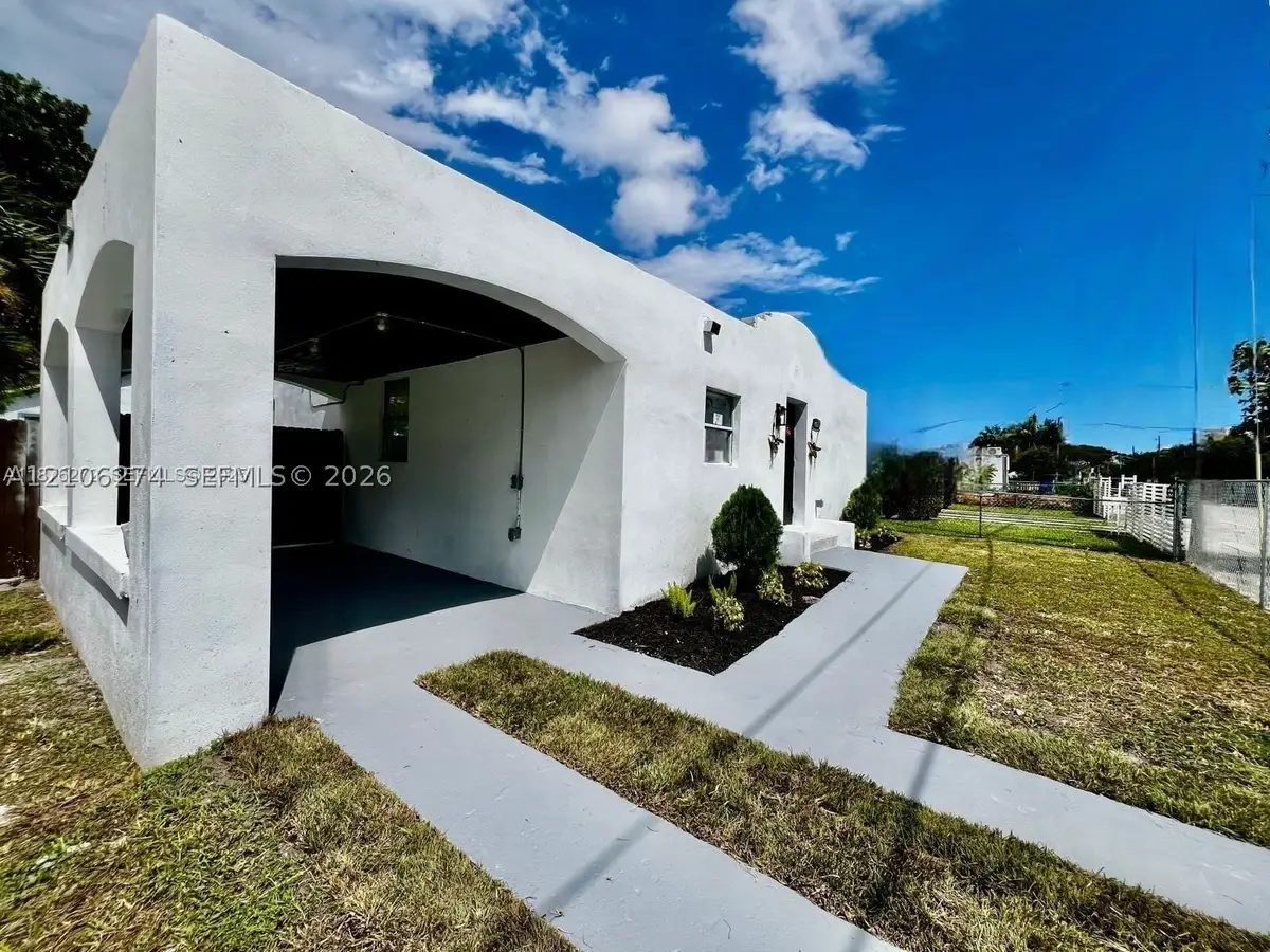 1601 NW 50th St, Miami, FL 33142 - #1