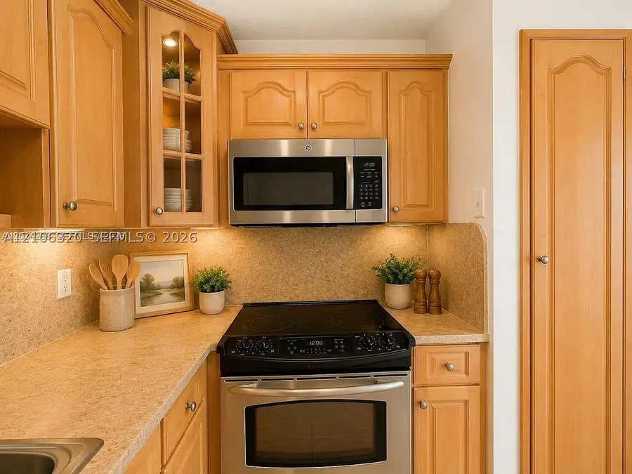 3041 W 76th St #B-108, Hialeah, FL 33018 - #2