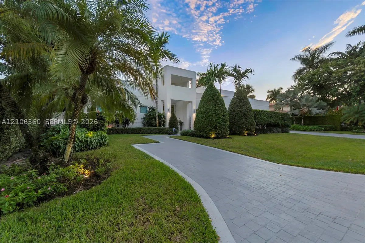 2632 NE 35th Dr, Fort Lauderdale, FL 33308 - #1