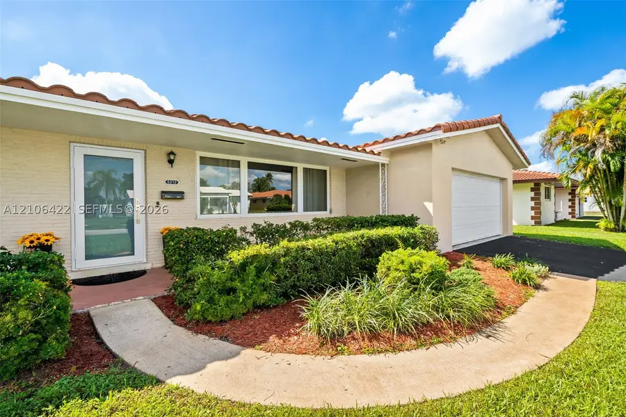 5212 Roosevelt St, Hollywood, FL 33021 - #3