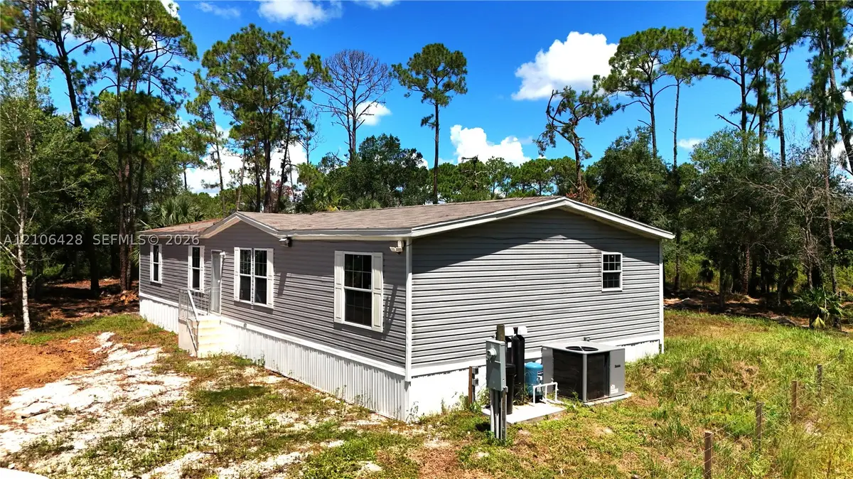 881 Woodland Blvd, Clewiston, FL 33440 - #1