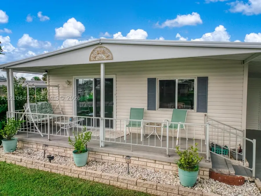 2024 E Robin Avenue, Sebring, FL 33870 - #2