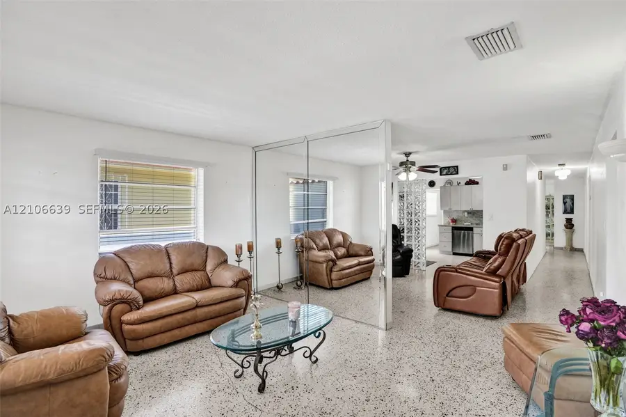 645 W 16th St, Hialeah, FL 33010 - #2