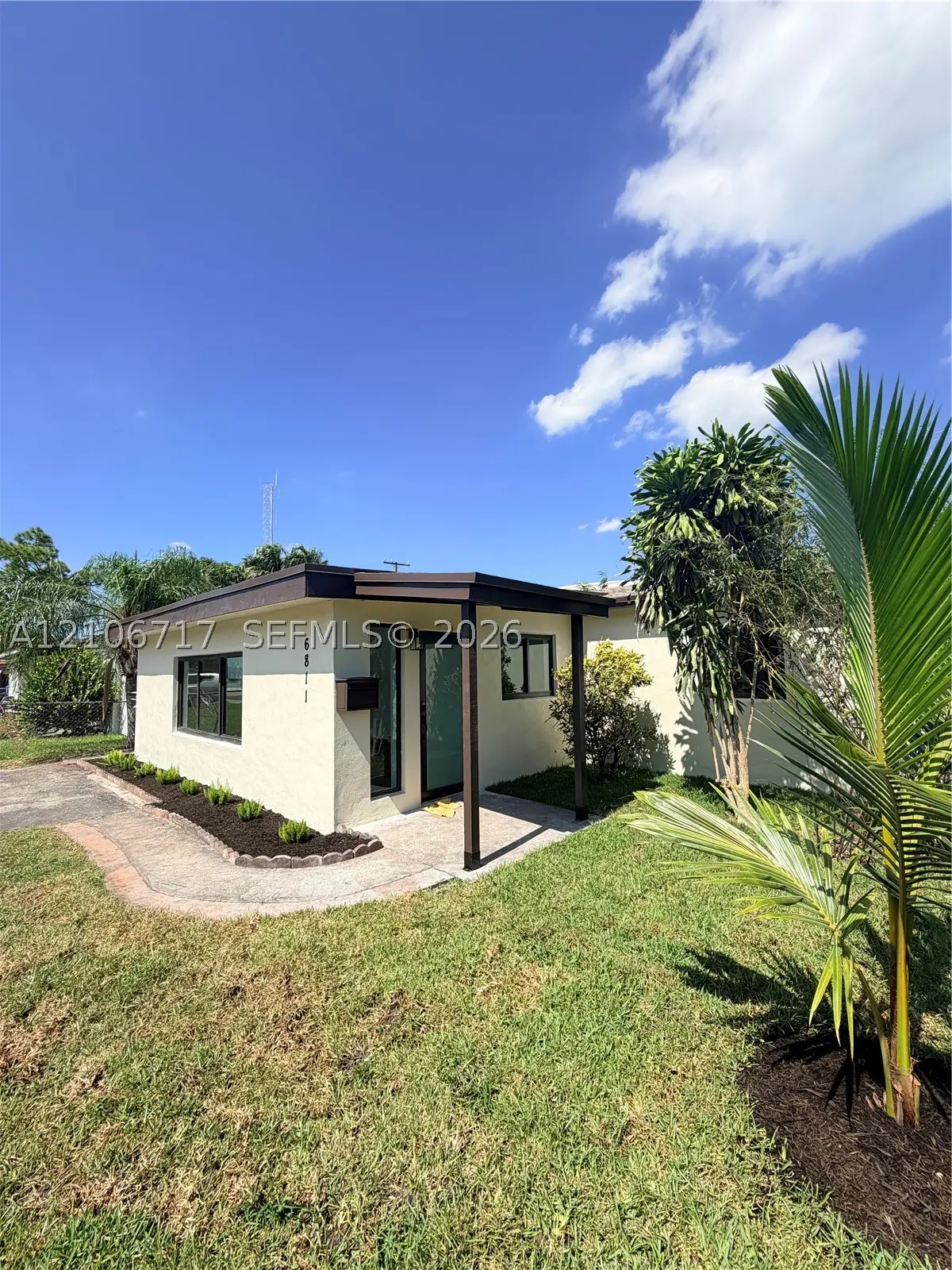 6811 Thomas St, Hollywood, FL 33024 - #1